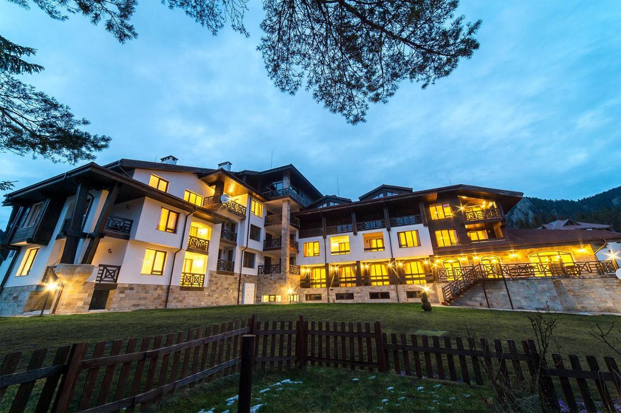 Skyday Penthouse Deluxe At Oak Residence Smolyan Exterior photo