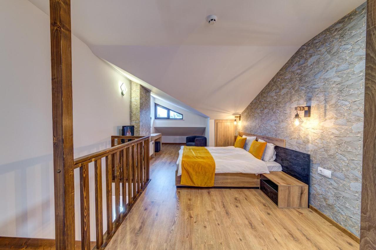 Skyday Penthouse Deluxe At Oak Residence Smolyan Exterior photo
